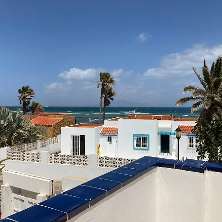 House With The Heated Pool Next To Rocky Point * Corralejo