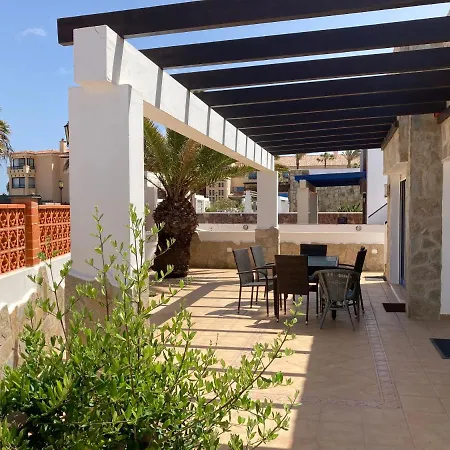 Villa House With The Heated Pool Next To Rocky Point Corralejo