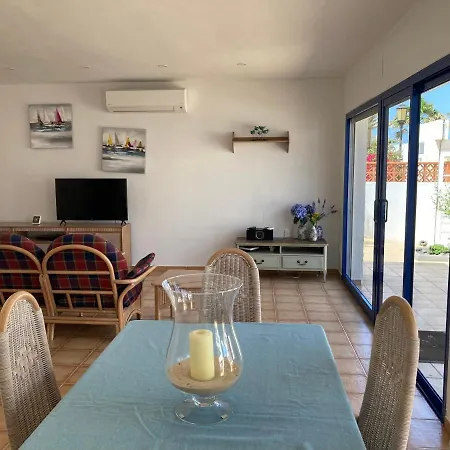 House With The Heated Pool Next To Rocky Point * Corralejo