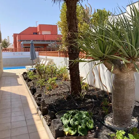 House With The Heated Pool Next To Rocky Point Villa Corralejo