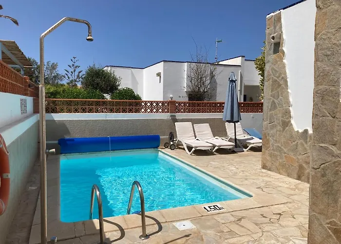 Villa House With The Heated Pool Next To Rocky Point Corralejo